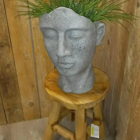 Le Trois En Un 夫洛朗维耶